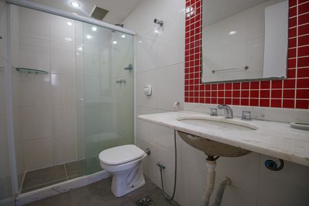Apartamento à venda com 72m², 3 quartos e 1 vaga Apartamento à venda com 72m², 3 quartos e 1 vagaBanheiro
