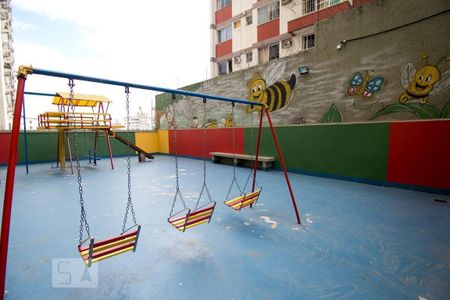 Apartamento à venda com 72m², 3 quartos e 1 vaga Apartamento à venda com 72m², 3 quartos e 1 vagaPlayground