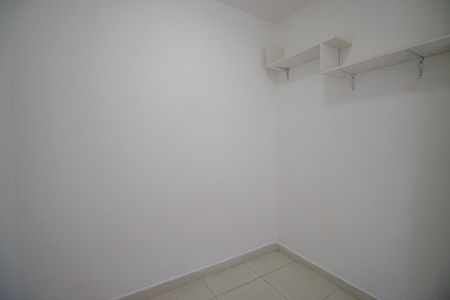 Apartamento à venda com 72m², 3 quartos e 1 vaga Apartamento à venda com 72m², 3 quartos e 1 vagaQuarto de Serviço