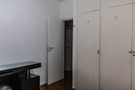 Apartamento para alugar com 140m², 4 quartos e 1 vaga Apartamento para alugar com 140m², 4 quartos e 1 vagaQuarto 2