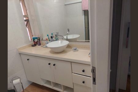 Banheiro de apartamento à venda com 3 quartos, 69m² em Lauzane Paulista, São Paulo