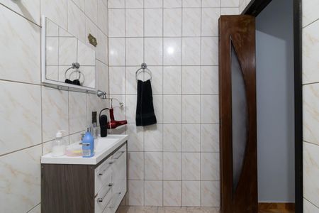 Casa à venda com 90m², 3 quartos e 2 vagasBanheiro da Suíte