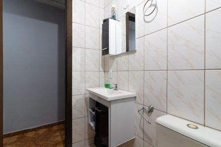 Casa à venda com 90m², 3 quartos e 2 vagasBanheiro