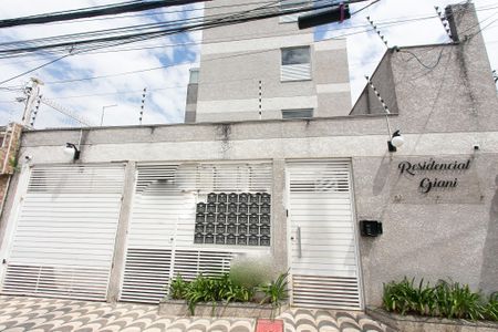 Apartamento para alugar com 54m², 2 quartos e 1 vagaFachada