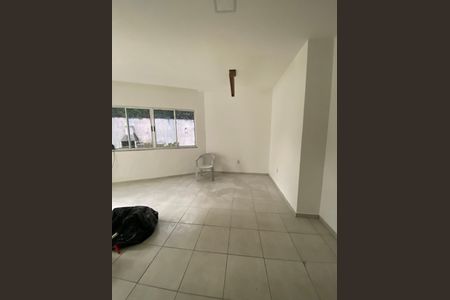 Sala de casa de condomínio para alugar com 1 quarto, 70m² em Vargem Grande, Rio de Janeiro
