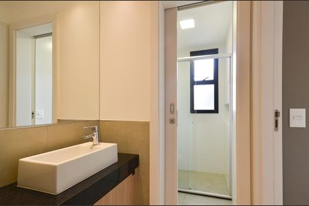 Apartamento para alugar com 63m², 2 quartos e 2 vagas Apartamento para alugar com 63m², 2 quartos e 2 vagasBanheiro social