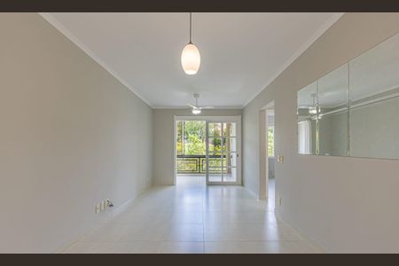 Sala de apartamento à venda com 2 quartos, 70m² em Jardim do Salso, Porto Alegre