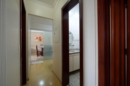 Apartamento à venda com 84m², 3 quartos e 2 vagasCorredor