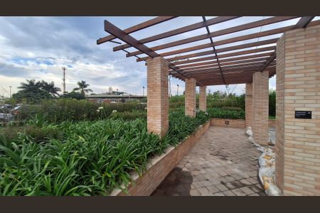 Apartamento para alugar com 74m², 2 quartos e 1 vagaÁrea comum