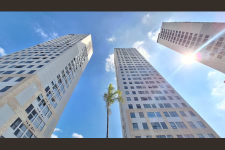 Apartamento para alugar com 74m², 2 quartos e 1 vagaÁrea comum