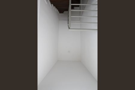 Apartamento para alugar com 104m², 2 quartos e 2 vagasEscada