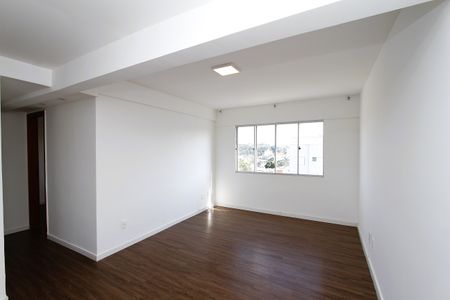 Apartamento para alugar com 104m², 2 quartos e 2 vagasSala