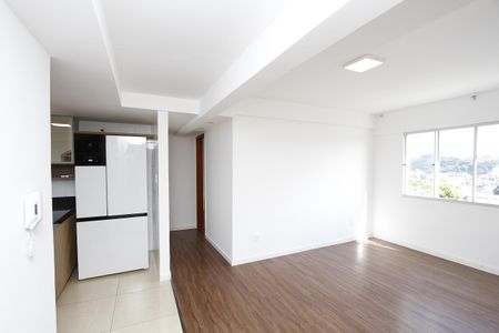 Apartamento para alugar com 104m², 2 quartos e 2 vagasSala