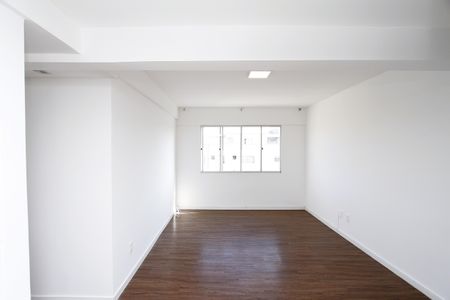 Apartamento para alugar com 104m², 2 quartos e 2 vagasSala