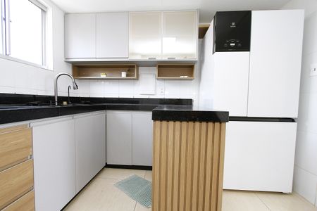 Apartamento para alugar com 104m², 2 quartos e 2 vagasCozinha
