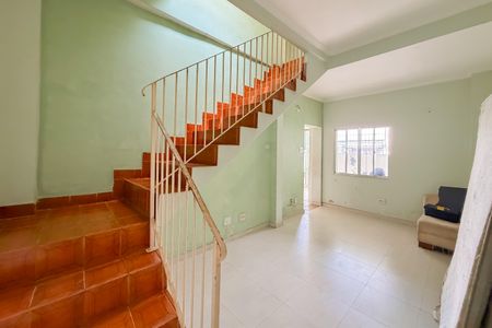 Casa à venda com 118m², 2 quartos e 1 vagaSala