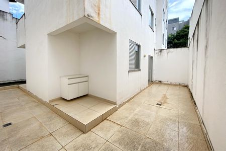 Apartamento para alugar com 94m², 2 quartos e 1 vagaVaranda