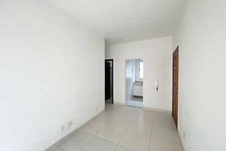 Sala de apartamento para alugar com 2 quartos, 94m² em Liberdade, Belo Horizonte