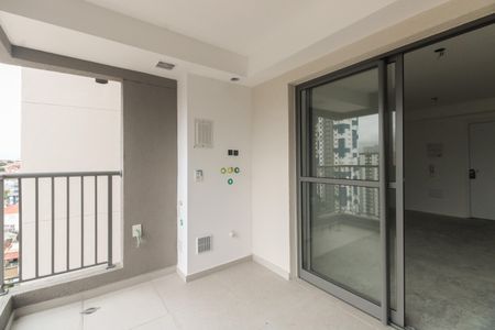 Varanda  de apartamento à venda com 2 quartos, 49m² em Penha de França, São Paulo