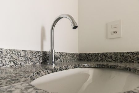 Apartamento à venda com 49m², 2 quartos e 1 vaga Apartamento à venda com 49m², 2 quartos e 1 vagaBanheiro