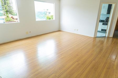 Sala de apartamento à venda com 2 quartos, 75m² em Planalto, Belo Horizonte
