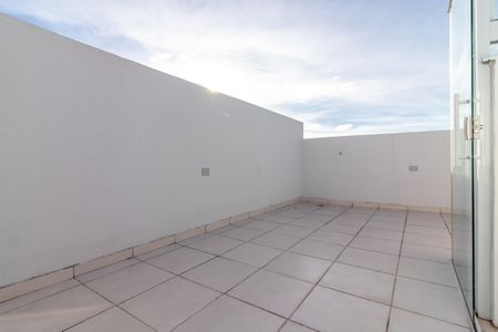 Apartamento para alugar com 80m², 1 quarto e sem vagaCobertura