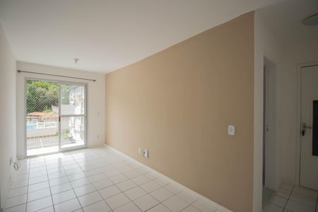 Sala de apartamento para alugar com 2 quartos, 50m² em Rio do Ouro, São Gonçalo