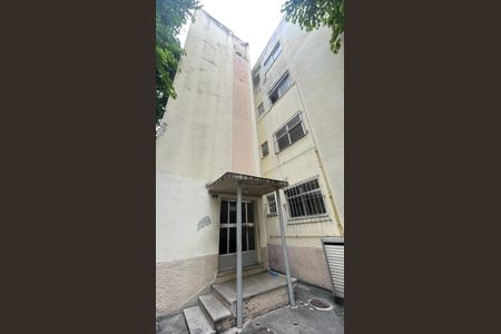 Apartamento à venda com 43m², 1 quarto e 1 vaga Apartamento à venda com 43m², 1 quarto e 1 vagaFachada do bloco