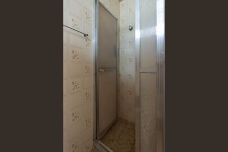 Banheiro de apartamento à venda com 1 quarto, 43m² em Sampaio, Rio de Janeiro