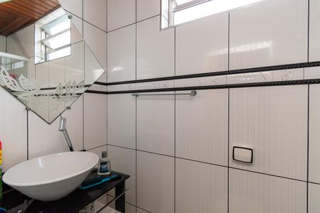 Casa para alugar com 180m², 2 quartos e 2 vagas Casa para alugar com 180m², 2 quartos e 2 vagasBanheiro da Suíte 2