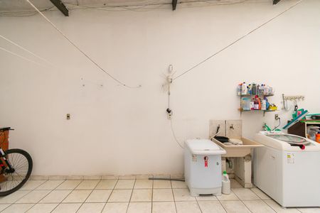 Casa para alugar com 180m², 2 quartos e 2 vagas Casa para alugar com 180m², 2 quartos e 2 vagasÁrea de Serviço