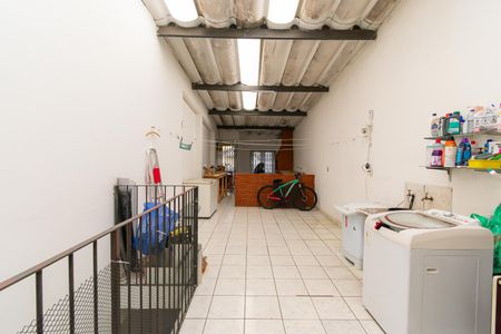 Casa para alugar com 180m², 2 quartos e 2 vagas Casa para alugar com 180m², 2 quartos e 2 vagasÁrea de Serviço