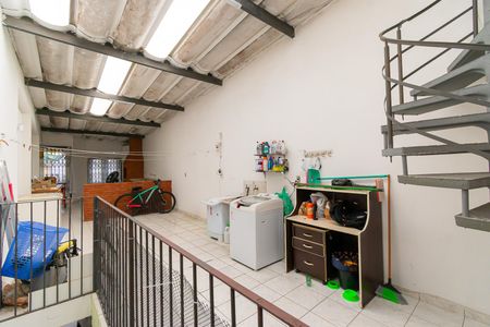 Casa para alugar com 180m², 2 quartos e 2 vagas Casa para alugar com 180m², 2 quartos e 2 vagasÁrea de Serviço