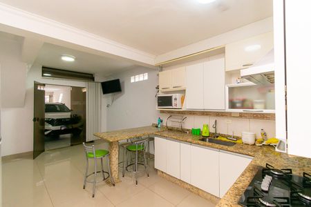 Casa para alugar com 180m², 2 quartos e 2 vagas Casa para alugar com 180m², 2 quartos e 2 vagasCozinha