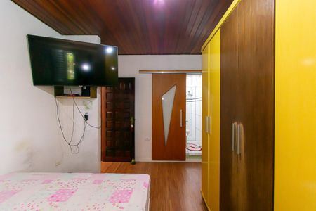 Casa para alugar com 180m², 2 quartos e 2 vagas Casa para alugar com 180m², 2 quartos e 2 vagasSuíte