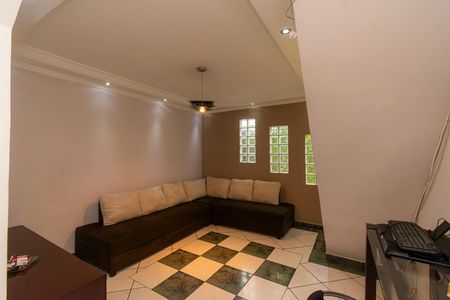 Casa para alugar com 180m², 2 quartos e 2 vagas Casa para alugar com 180m², 2 quartos e 2 vagasSala