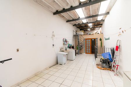 Casa para alugar com 180m², 2 quartos e 2 vagas Casa para alugar com 180m², 2 quartos e 2 vagasÁrea de Serviço