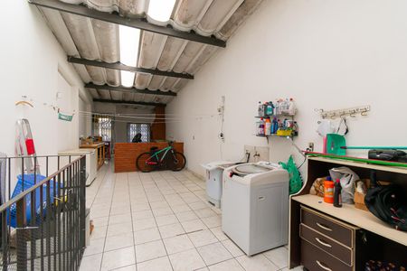 Casa para alugar com 180m², 2 quartos e 2 vagas Casa para alugar com 180m², 2 quartos e 2 vagasÁrea de Serviço