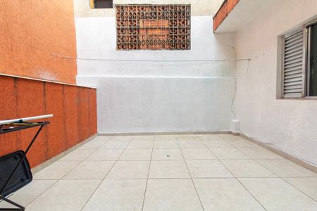Casa para alugar com 65m², 1 quarto e sem vagaQuintal