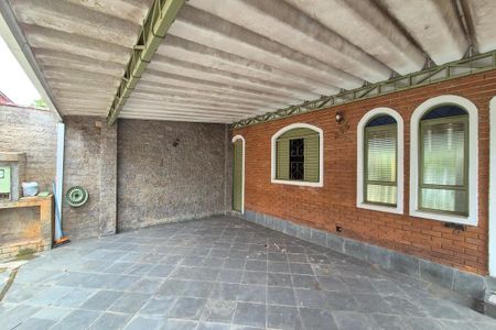 Casa para alugar com 192m², 3 quartos e 6 vagasGaragem 