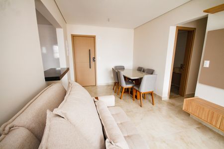 Apartamento para alugar com 2 quartos, 78m² em Vilamar, Praia Grande