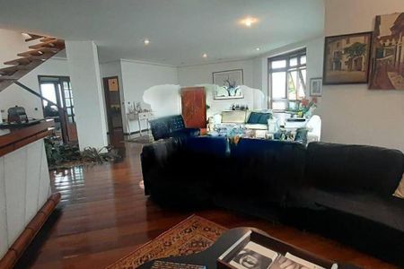 Casa à venda com 445m², 5 quartos e 6 vagas