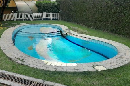 Casa à venda com 445m², 5 quartos e 6 vagas