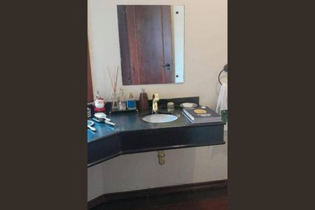 Casa à venda com 445m², 5 quartos e 6 vagas