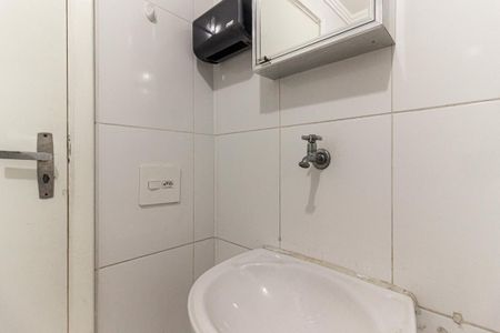 Banheiro de kitnet/studio à venda com 1 quarto, 35m² em Santa Ifigênia, São Paulo
