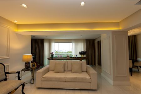 Apartamento à venda com 264m², 3 quartos e 4 vagasSala