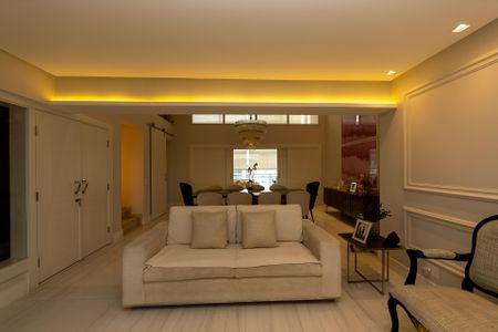 Apartamento à venda com 264m², 3 quartos e 4 vagasSala