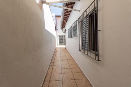 Casa à venda com 180m², 4 quartos e 3 vagas Casa à venda com 180m², 4 quartos e 3 vagasQuintal