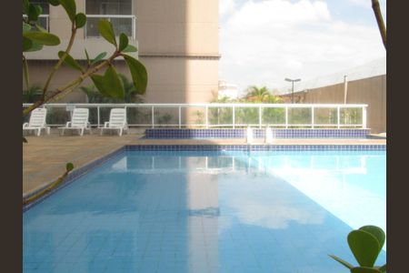 Apartamento para alugar com 50m², 2 quartos e 1 vagaÁrea comum - Piscina