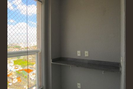 Sala - Varanda de apartamento para alugar com 2 quartos, 50m² em Jardim Roberto, Osasco